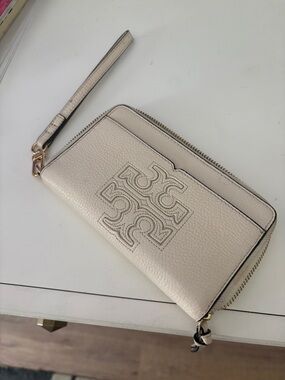 Tory Burch Cream Pebbled Leather Wristlet with Logo Emboss